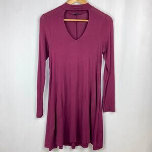 Express Dress Size XS Burgundy Mock Neck Keyhole‎ Cutout Swing Mini Minimalist